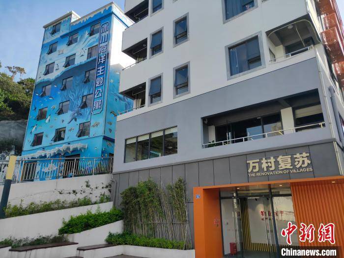 新澳門一碼一肖一特一中水果爺爺?shù)莫?dú)特風(fēng)采，澳門水果爺爺?shù)莫?dú)特風(fēng)采，一碼一肖一特一中展現(xiàn)的魅力