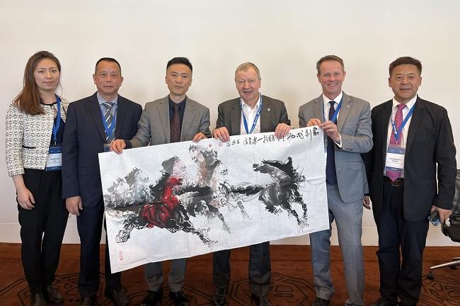 2025香港精準(zhǔn)資料大全公式，香港精準(zhǔn)資料大全公式揭秘（2025版）